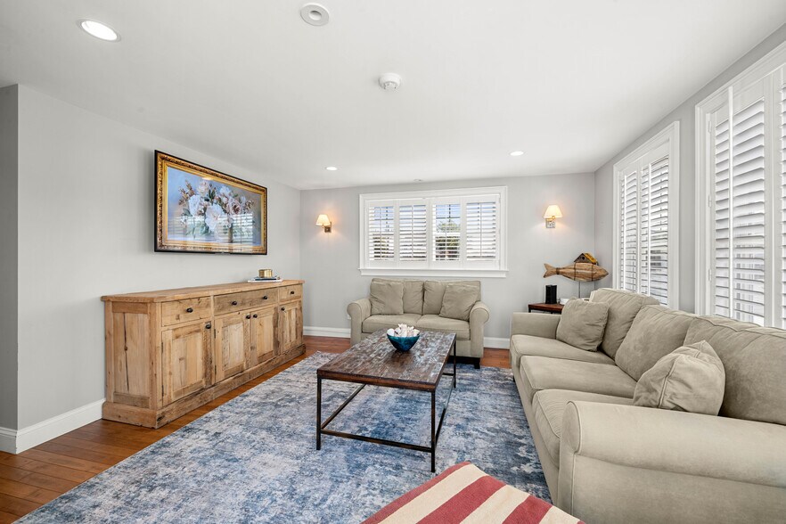 More Photos Of , Ogunquit Unknown For Sale