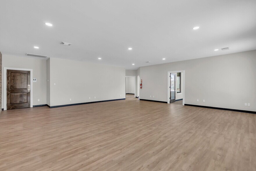 More Photos Of 907 Otto St, Brookshire Loft Creative Space For Sale