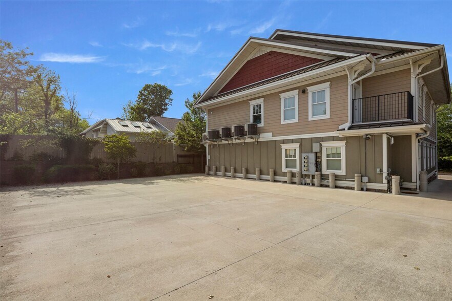 More Photos Of 135 Broad St, Asheville Office For Sale