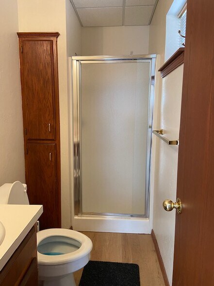 More Photos Of 910 S Bryant Ave, Edmond Medical For Sale