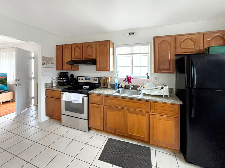 More Photos Of 33638 9th St, Union City Apartments For Sale