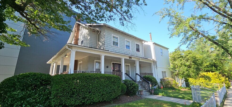 Primary Photo Of 1200 Delafield Pl NW, Washington Specialty For Sale