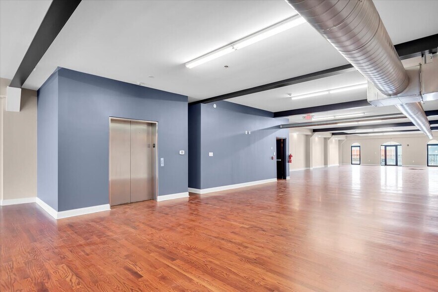 More Photos Of 1314-1316 S Howard St, Philadelphia Manufacturing For Sale
