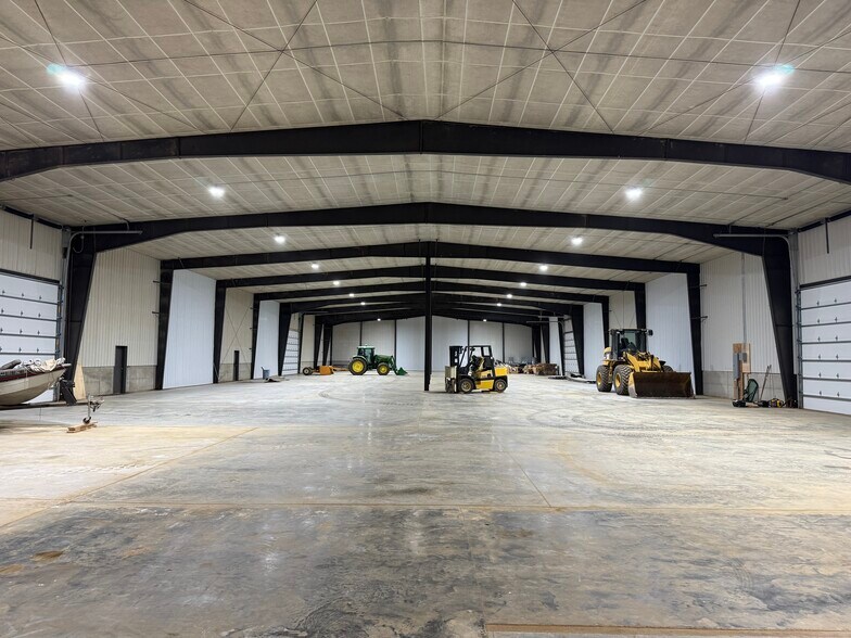 More Photos Of 414 W Industrial Rd, Canton Industrial For Lease