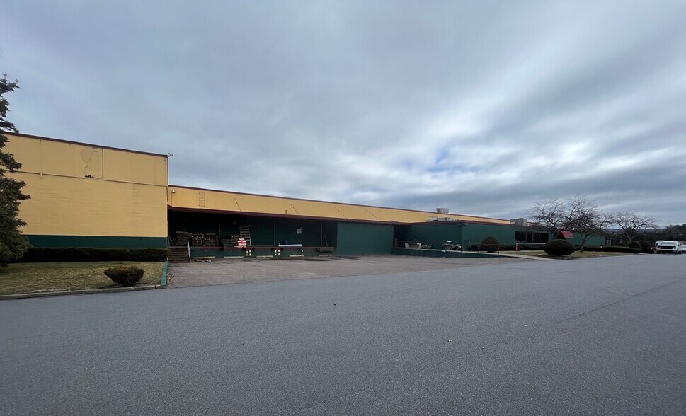 More Photos Of 4th & Pacific Ave @ Pacific Ave, West Pittston Warehouse For Sale