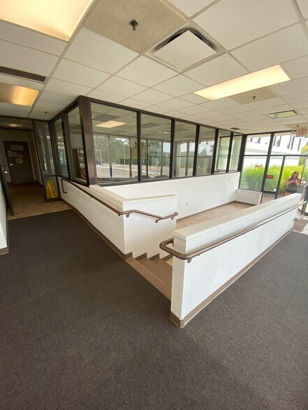 More Photos Of 8050 Freedom Ave, North Canton Warehouse For Lease