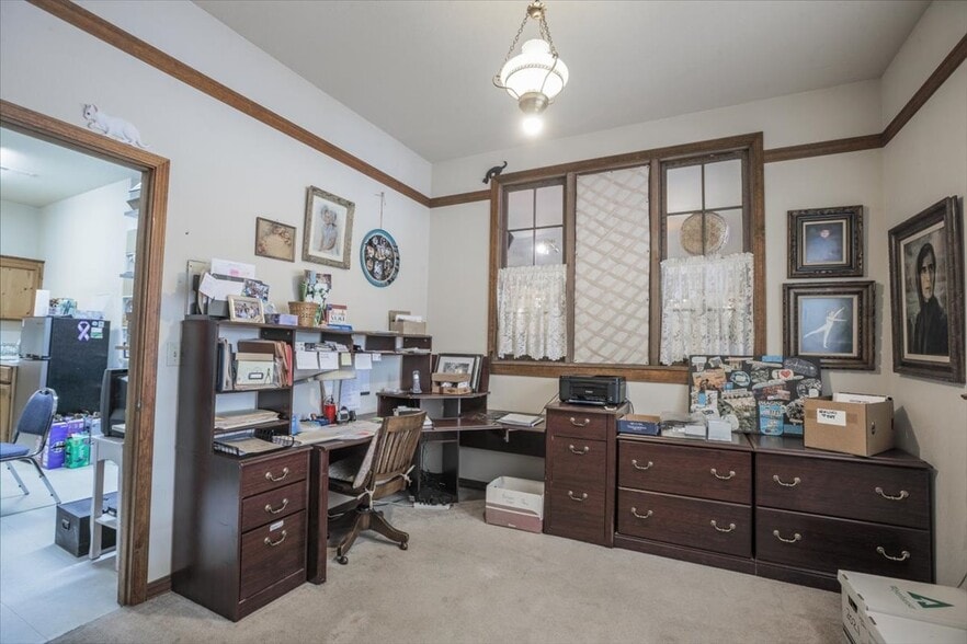 More Photos Of 15771 Main St, Crescent Mills Freestanding For Sale