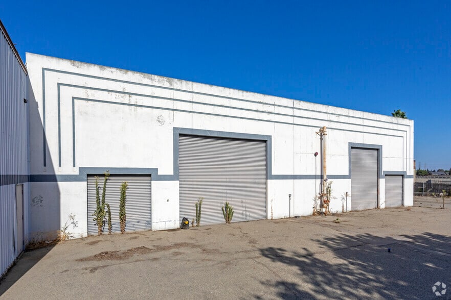 More Photos Of 5333 N Cornelia Ave, Fresno Warehouse For Lease