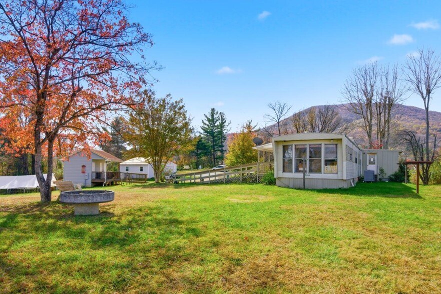 More Photos Of 204 Douglas Ln, Pearisburg Hospitality For Sale