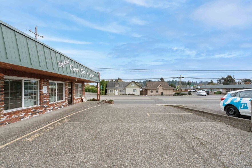 More Photos Of 2184 Broadway Ave, North Bend Office For Sale