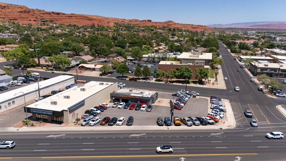 More Photos Of 222 N Bluff St, St George General Retail For Sale