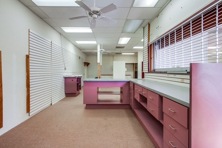 More Photos Of 343 E Alvarado St, Fallbrook Freestanding For Sale