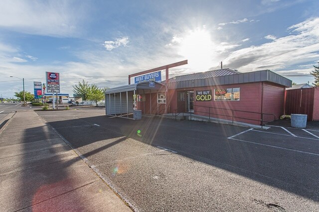 More Photos Of 501 Pacific Blvd, Albany Convenience Store For Sale