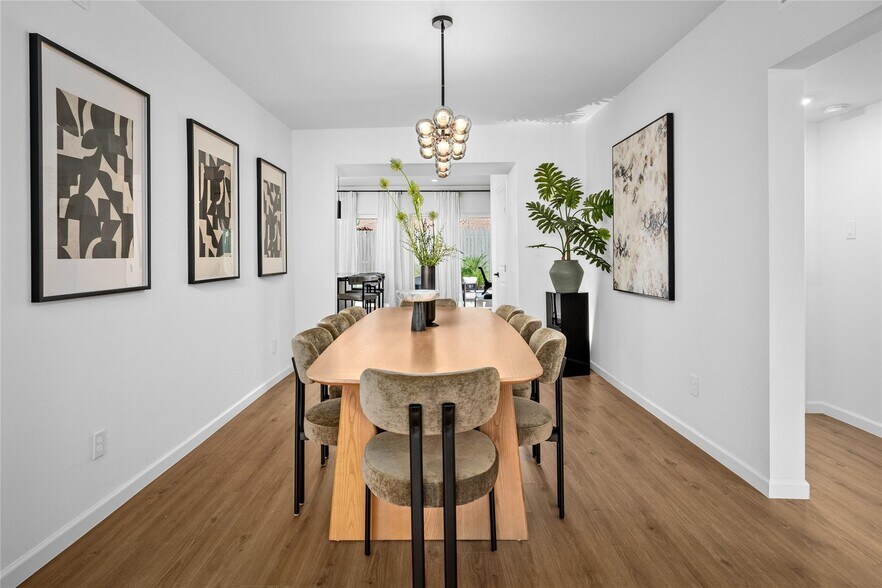 More Photos Of , Houston Multifamily For Sale