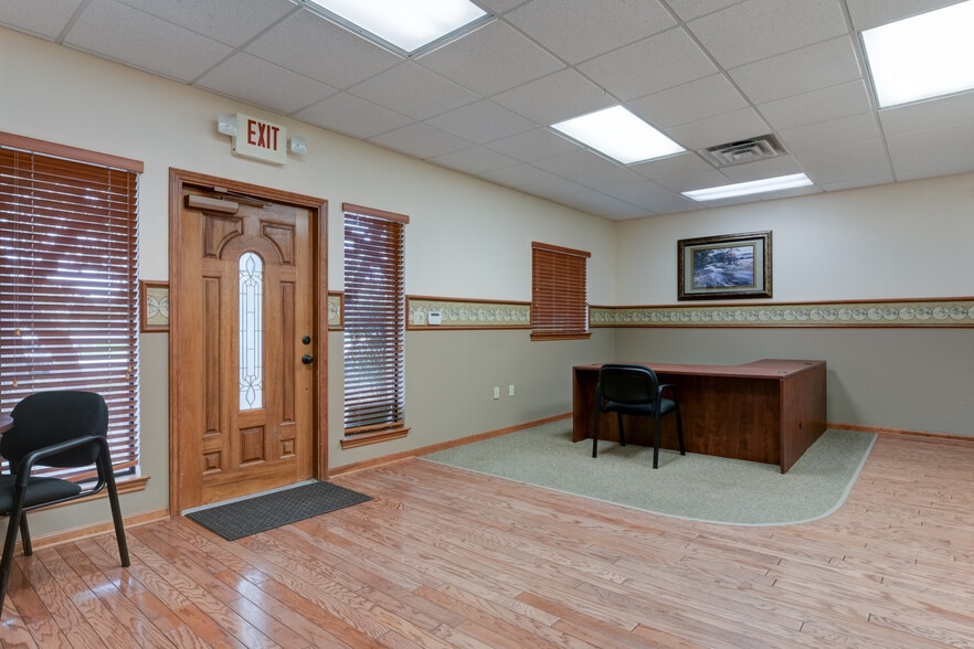 More Photos Of 19365 FM 2252, Garden Ridge Office For Lease