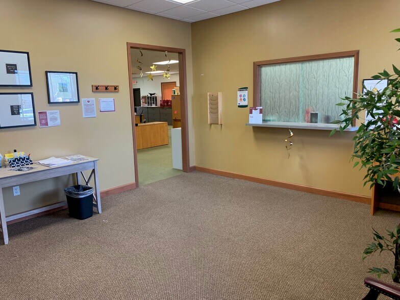 More Photos Of 577 Grant St, Akron Medical For Sale