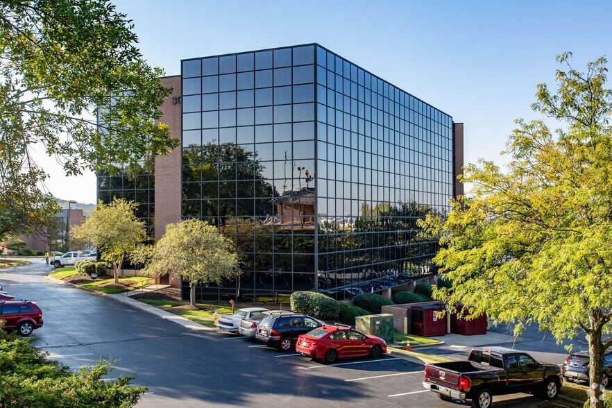 More Photos Of 3055 Kettering Blvd, Kettering Unknown For Lease