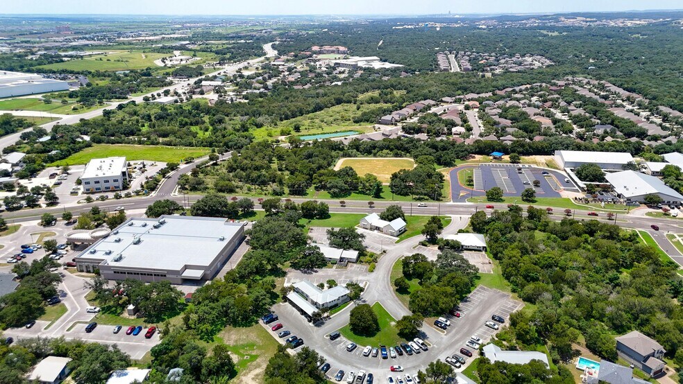 More Photos Of 310 Stagecoach Trl, San Marcos Medical For Lease