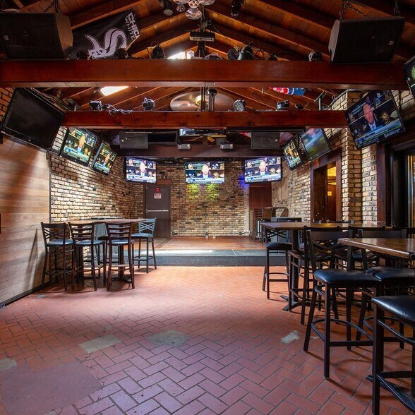 More Photos Of 948-952 W Webster Ave, Chicago Storefront Retail Residential For Sale