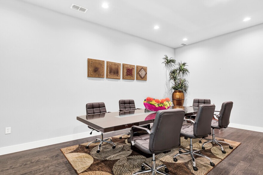 More Photos Of 4425 Plano Pkwy, Carrollton Office For Lease