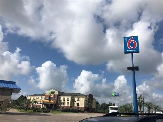 More Photos Of 46328 Interstate 10, Winnie Restaurant For Sale