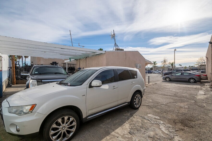 More Photos Of 639 San Fernando Rd, San Fernando Auto Repair For Sale
