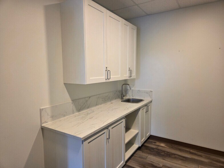 More Photos Of 25663 Smotherman Rd, Frisco Office For Lease