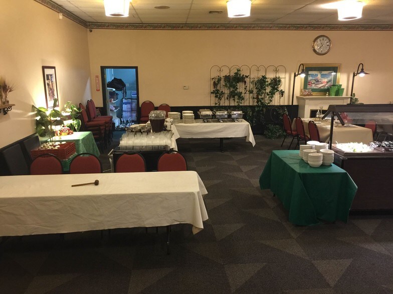 More Photos Of 428 N Gun Barrel Ln, Gun Barrel City Restaurant For Sale