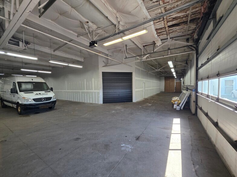 More Photos Of 647 W Genesee St, Syracuse Auto Dealership For Sale