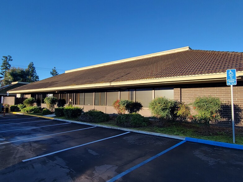 Primary Photo Of 1706 E Bullard Ave, Fresno Office For Lease