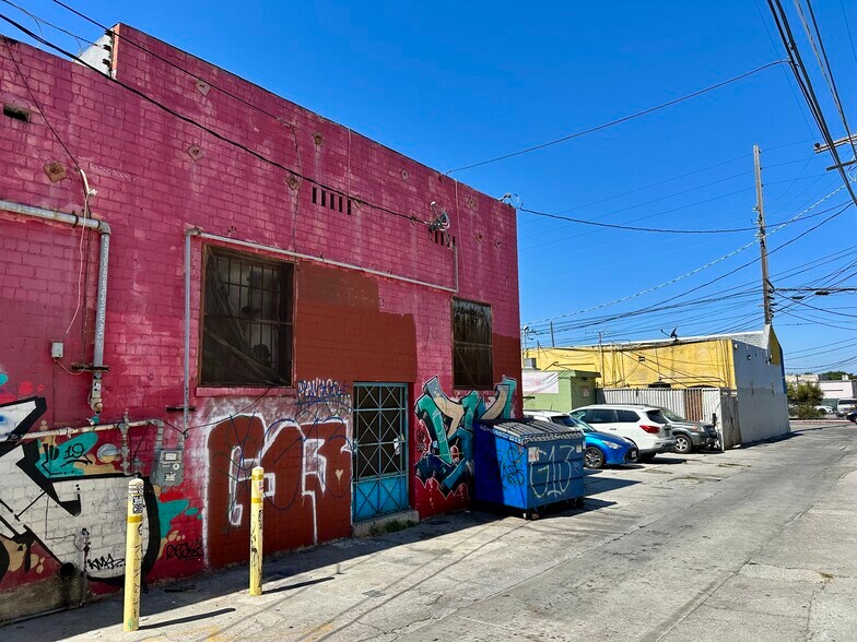 More Photos Of 847 W Gardena Blvd, Gardena General Retail For Sale