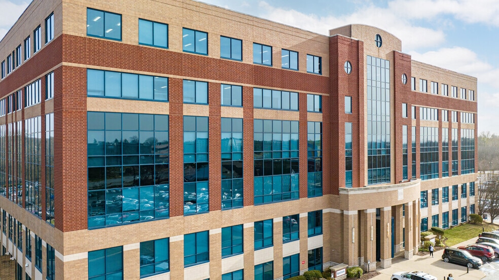 Primary Photo Of 10300 Ormsby Park Pl, Louisville Unknown For Lease