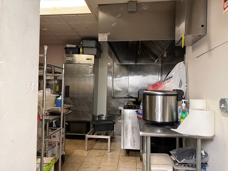 More Photos Of 756-777 S 5th Ave, Mount Vernon Storefront For Lease