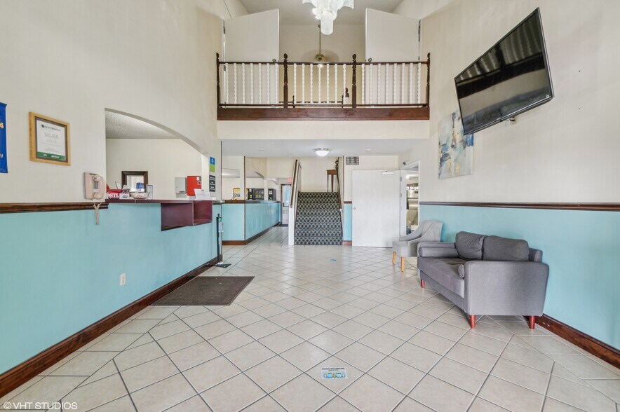 More Photos Of 1731 S State Route 127, Greenville Hotel For Sale
