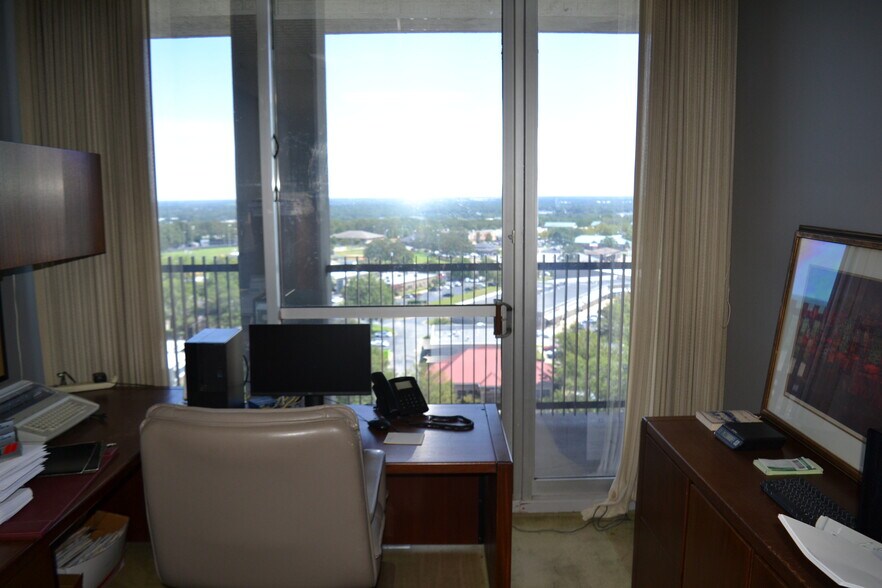 More Photos Of 4801 N Hills Blvd, North Little Rock Office Residential For Lease