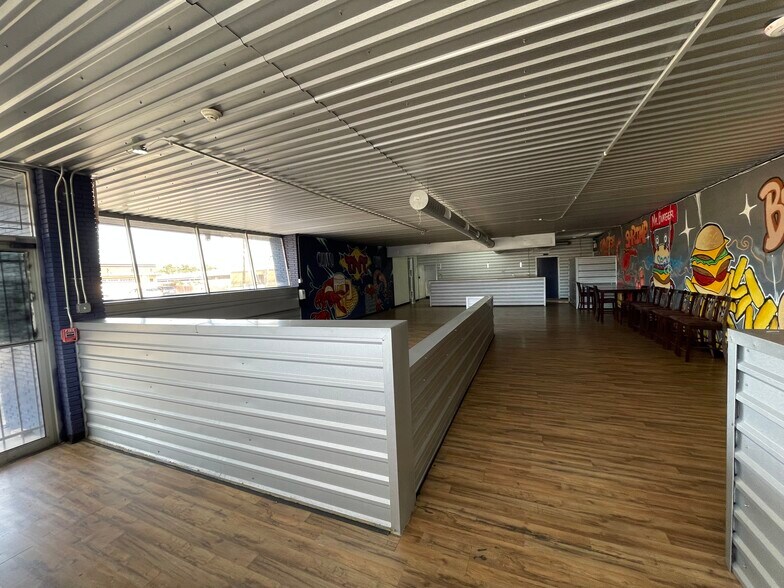 More Photos Of 1011 Park Aly, Orange Fast Food For Lease