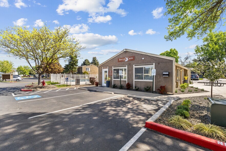 More Photos Of 5713 Garrett St, Boise Apartments For Sale