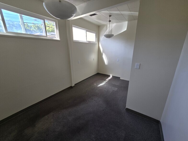 More Photos Of 190 W 25th Ave, San Mateo Storefront Retail Office For Lease