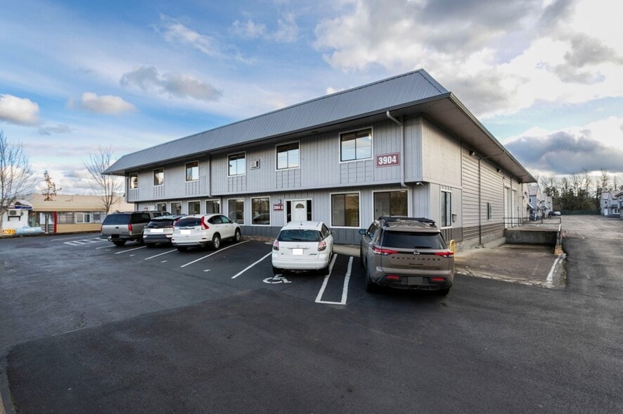 More Photos Of 3904-3922 W 1st Ave, Eugene Unknown For Lease