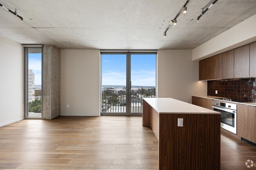 More Photos Of 2710 3rd Ave, San Diego Apartments For Sale