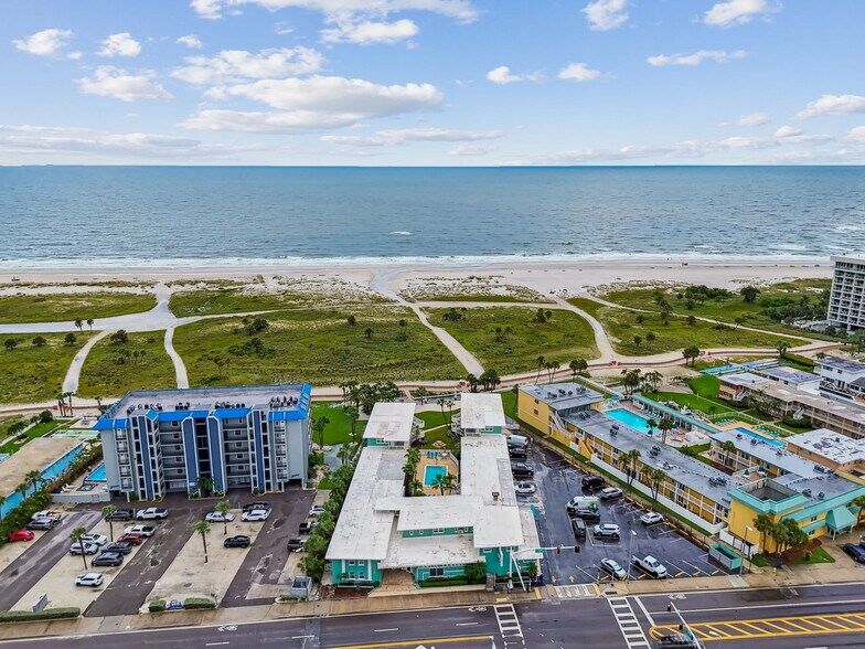 More Photos Of 11730 Gulf Blvd, Treasure Island Apartments For Sale