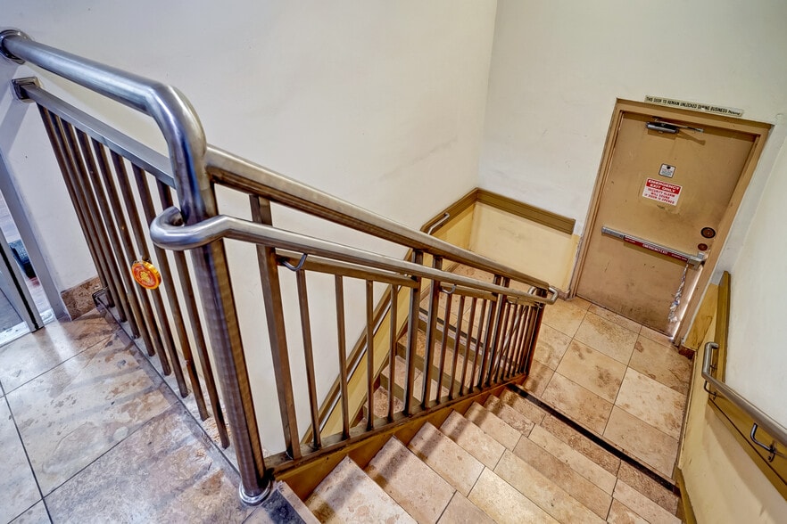 More Photos Of 8780 Valley Blvd, Rosemead Office For Lease