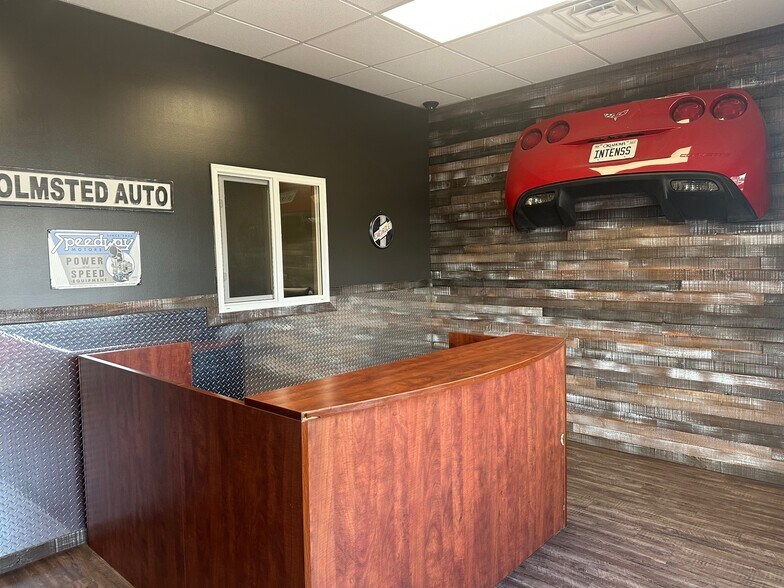 More Photos Of 135 S Harrison St, Hallam Industrial For Sale