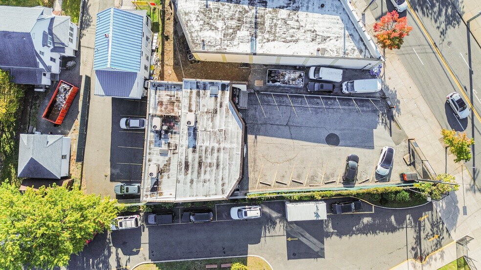 More Photos Of 1605 Forest Ave, Staten Island Storefront Retail Office For Sale