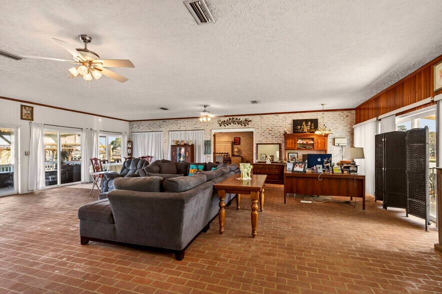 More Photos Of 3308 Mary Walker Dr, Gautier Marina For Sale