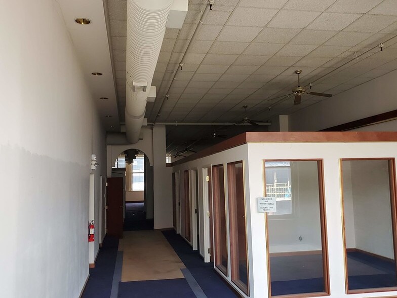 More Photos Of 133 W 4th St, Cincinnati Office For Sale