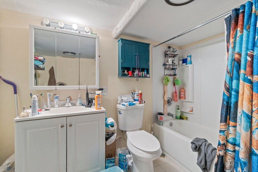 More Photos Of 2810 Saint Paul St, Baltimore Multifamily For Sale