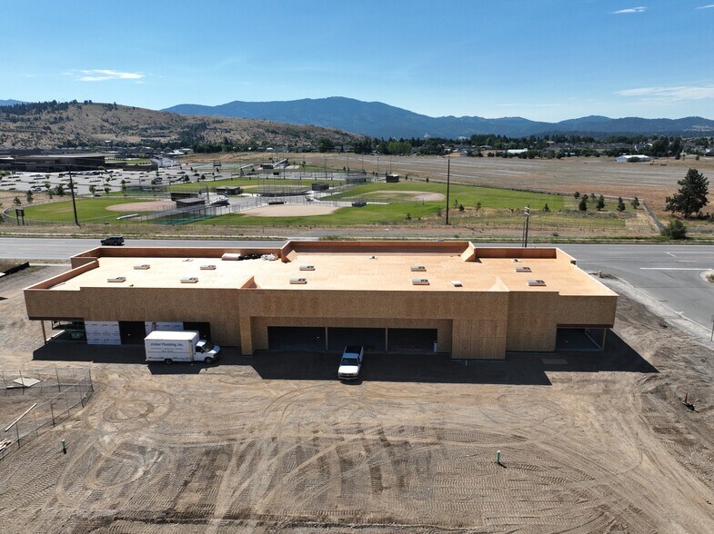 More Photos Of 19601 E Appleway Ave, Liberty Lake Storefront Retail Office For Lease