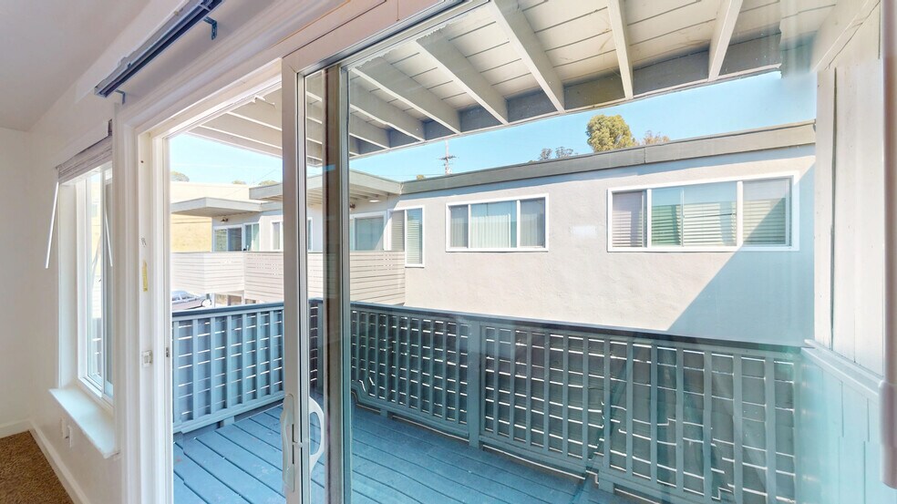 More Photos Of 19 Merrydale Rd, San Rafael Apartments For Sale