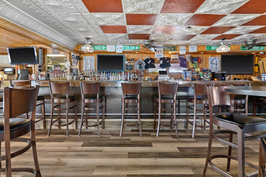 More Photos Of 165 Main St, Sullivan Restaurant For Sale